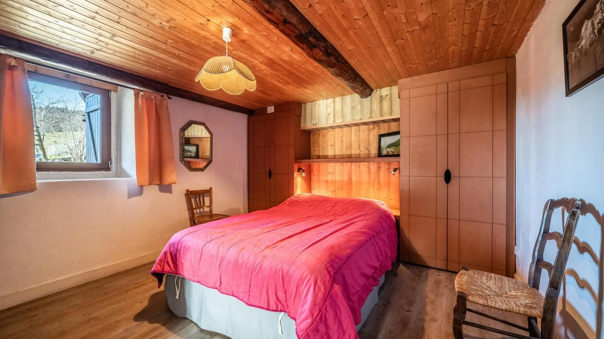 Chalet Authentique En Vallee Verte Bogeve